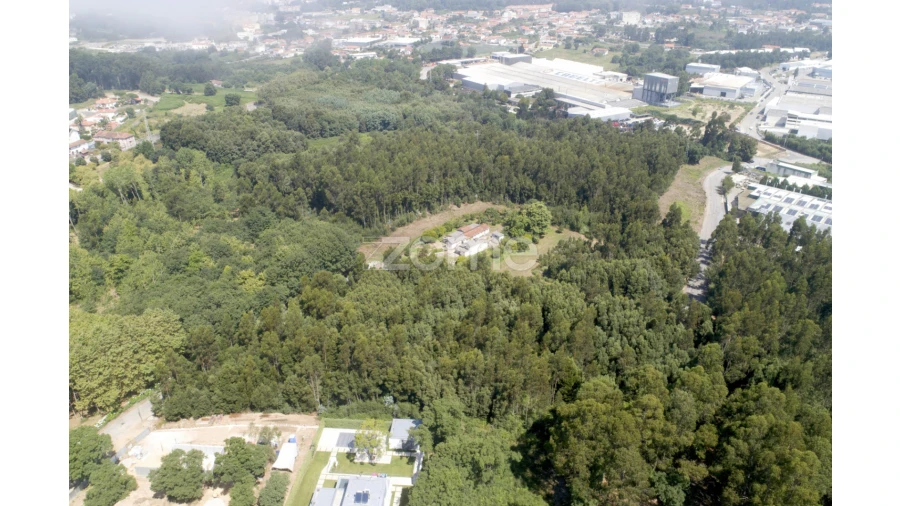 Terreno para Venda em Serzedo e Perosinho Foto 17