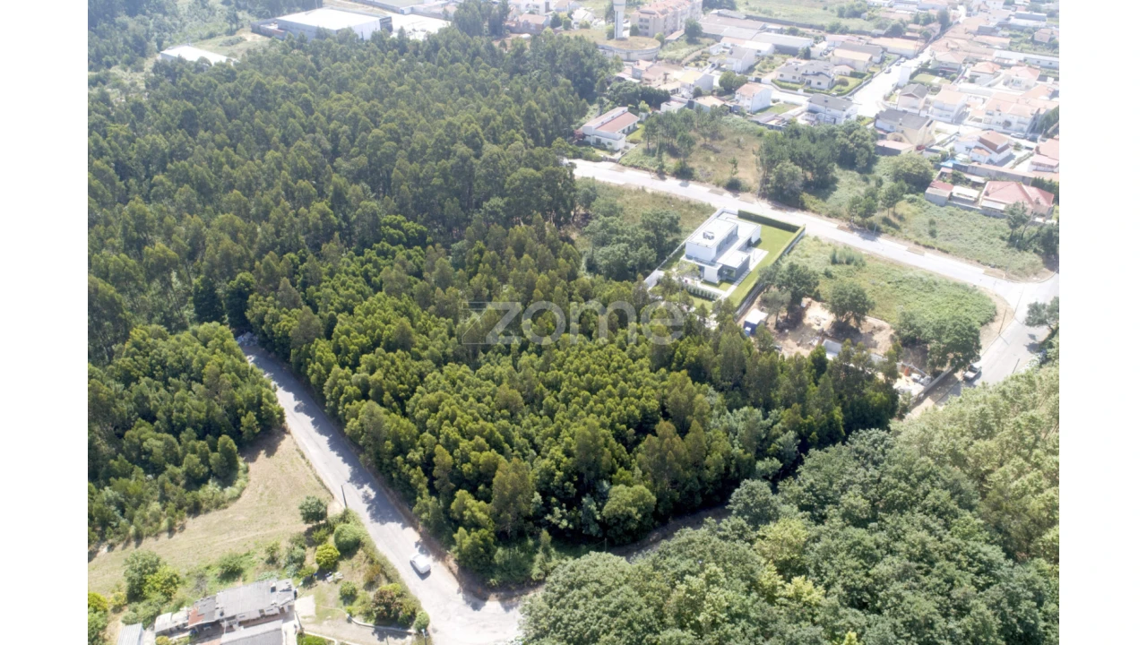 Terreno para Venda em Serzedo e Perosinho Foto 14