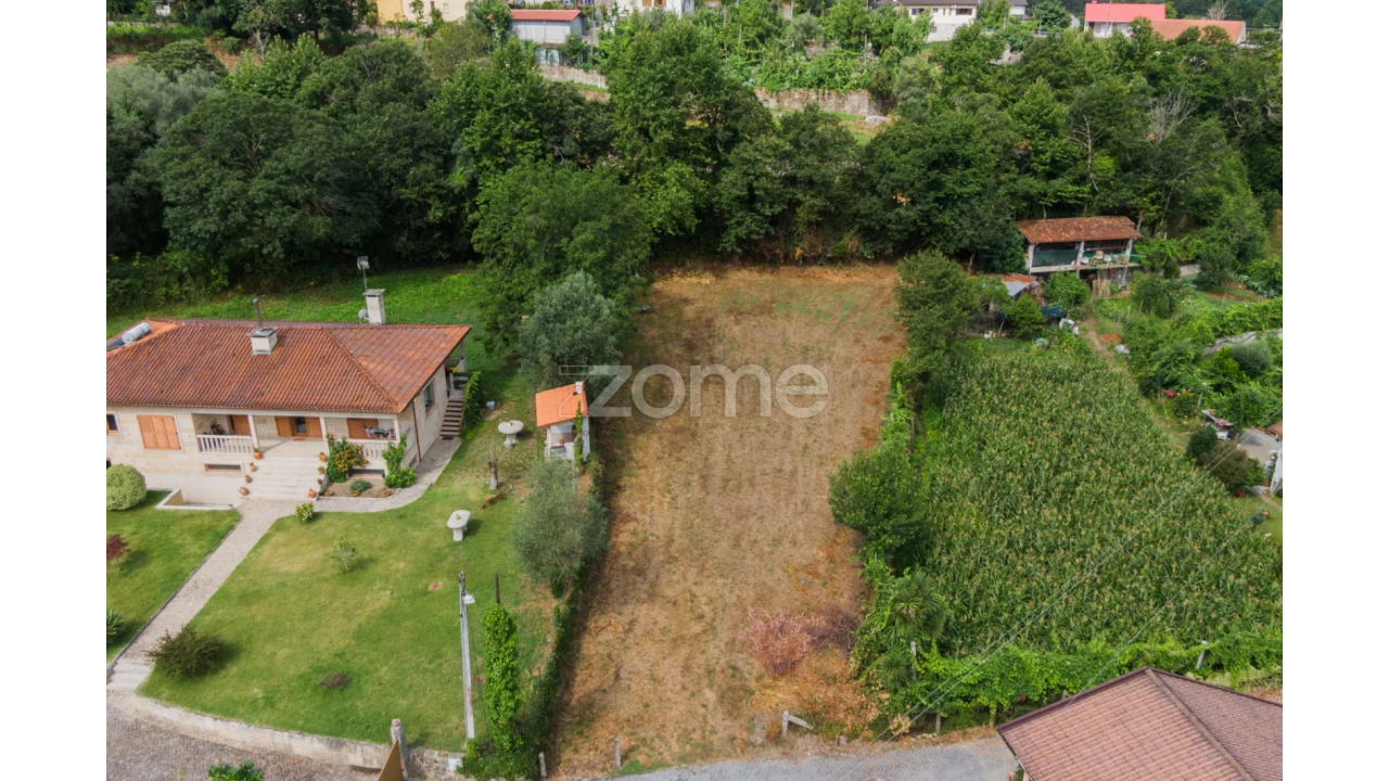 Terreno para Venda em Souto Foto 2