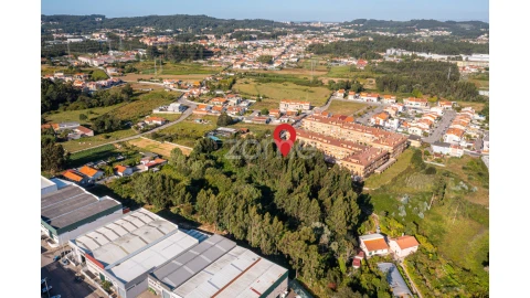 Terreno para Venda em Serzedo e Perosinho