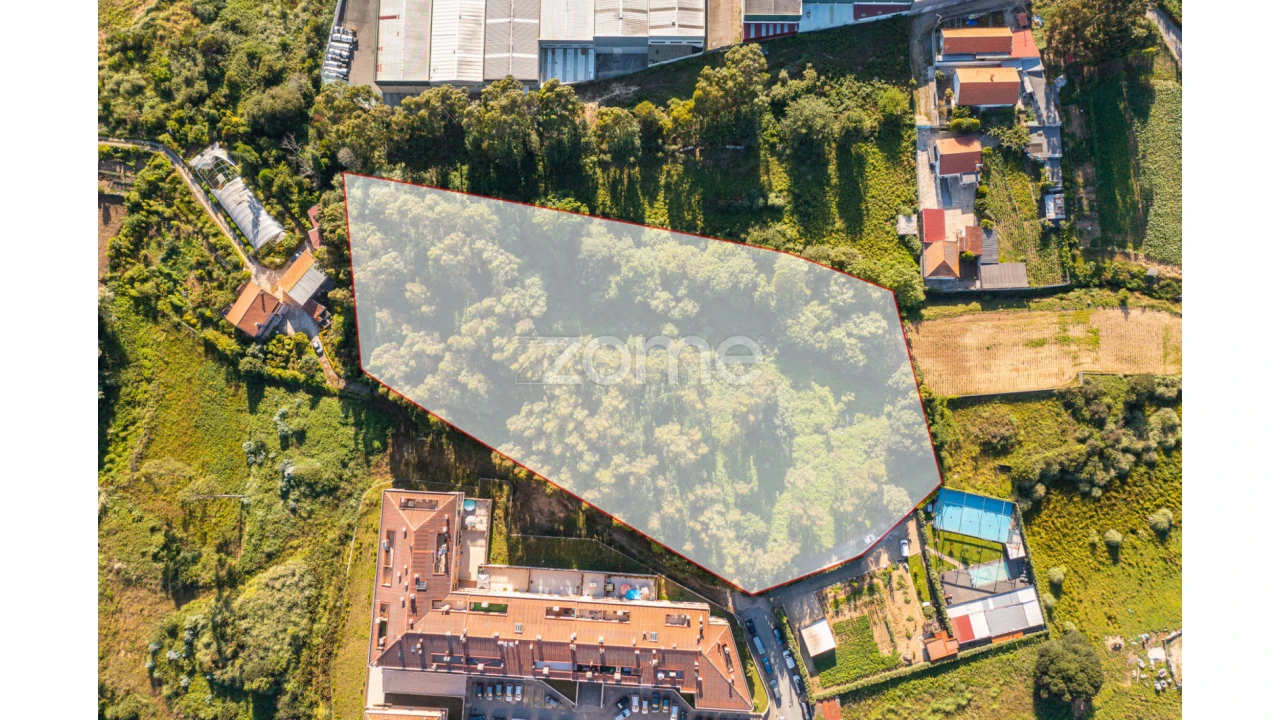Terreno para Venda em Serzedo e Perosinho Foto 2