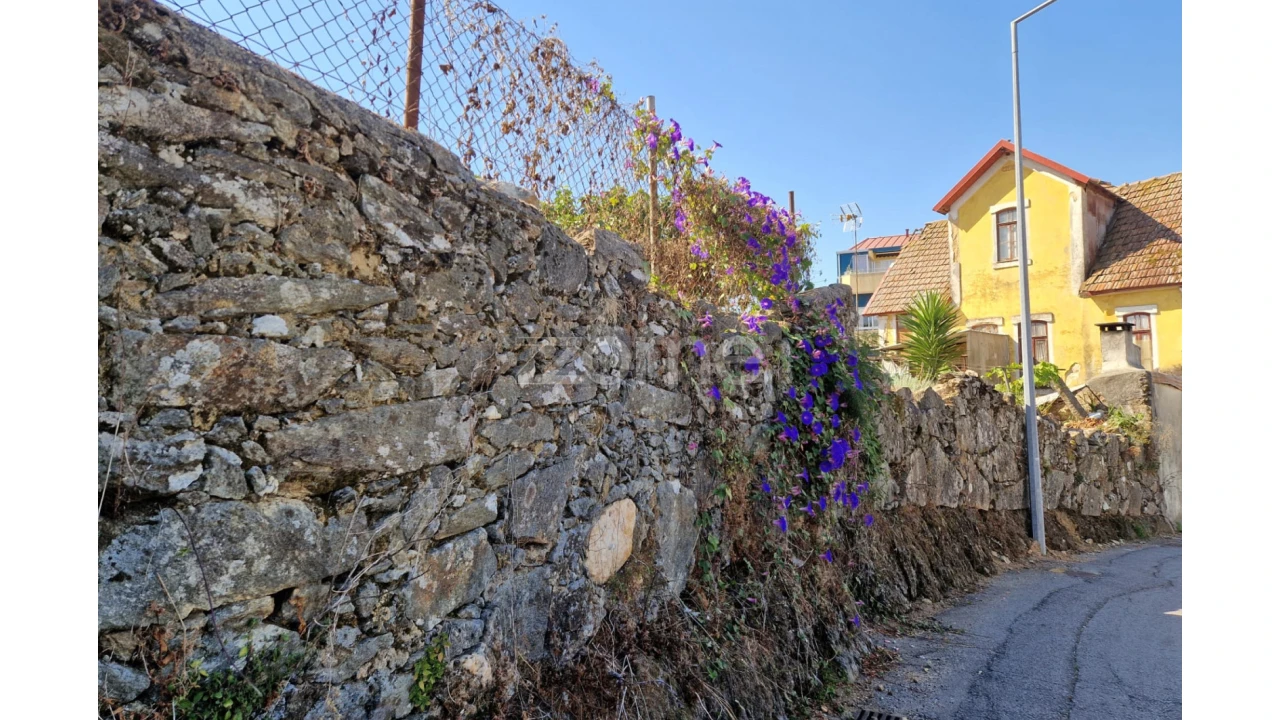 Terreno para Venda em São João da Madeira Foto 7