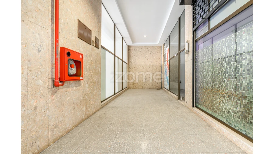 Negócio para Venda em Mafamude e Vilar do Paraíso Foto 10