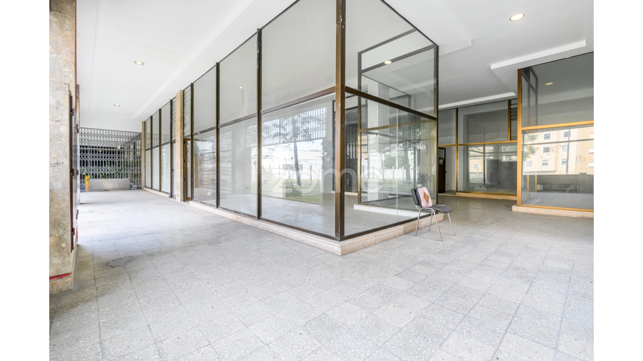 Negócio para Venda em Mafamude e Vilar do Paraíso Foto 12