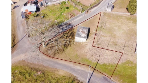 Terreno para Venda em Outeiro