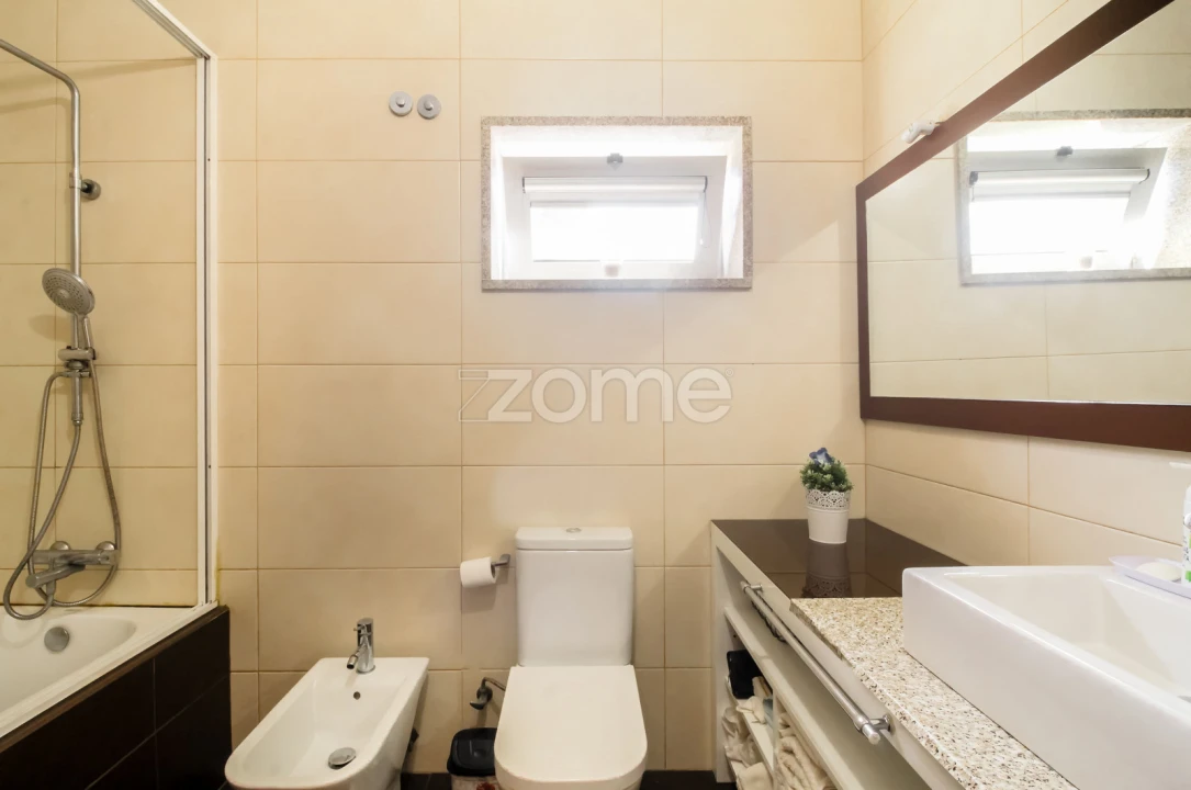 Moradia T6 para Venda em Campo e Sobrado Foto 27