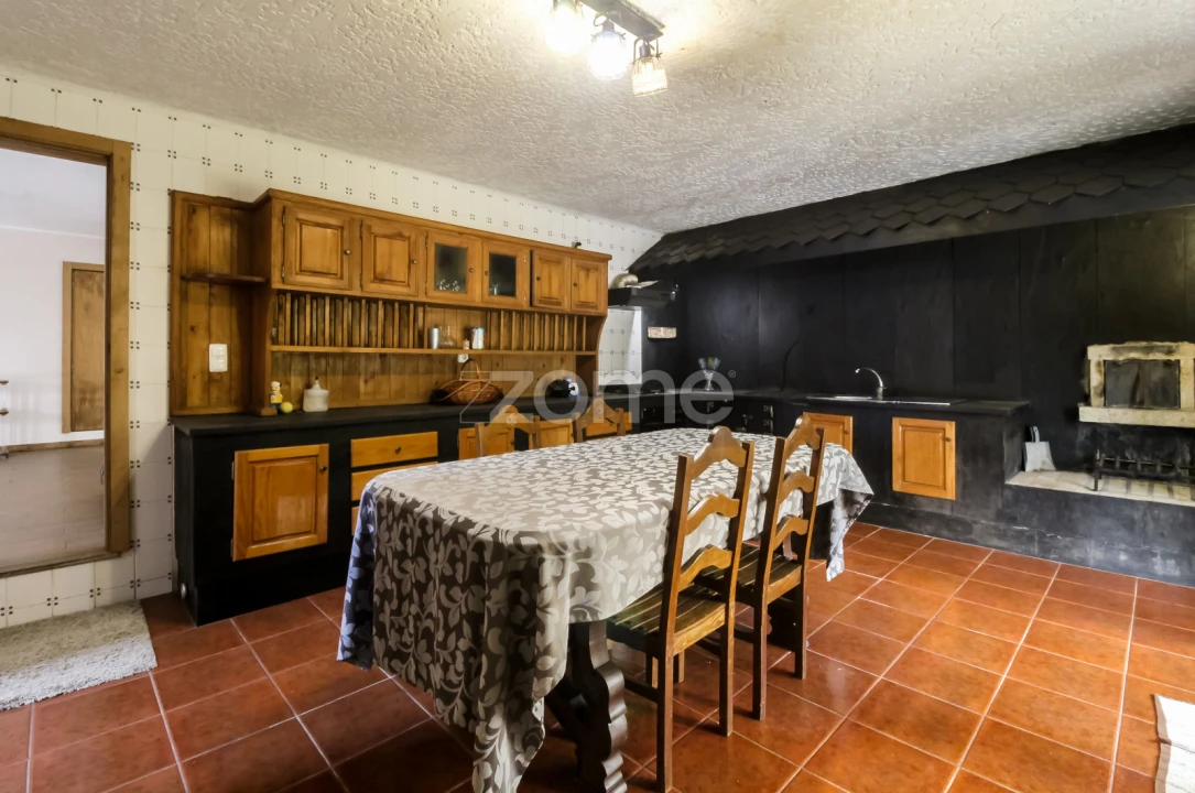 Moradia T6 para Venda em Campo e Sobrado Foto 42