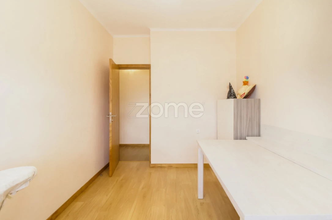 Moradia T6 para Venda em Campo e Sobrado Foto 26