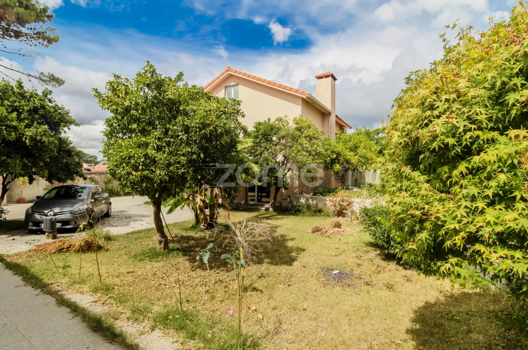 Moradia T6 para Venda em Campo e Sobrado Foto 56