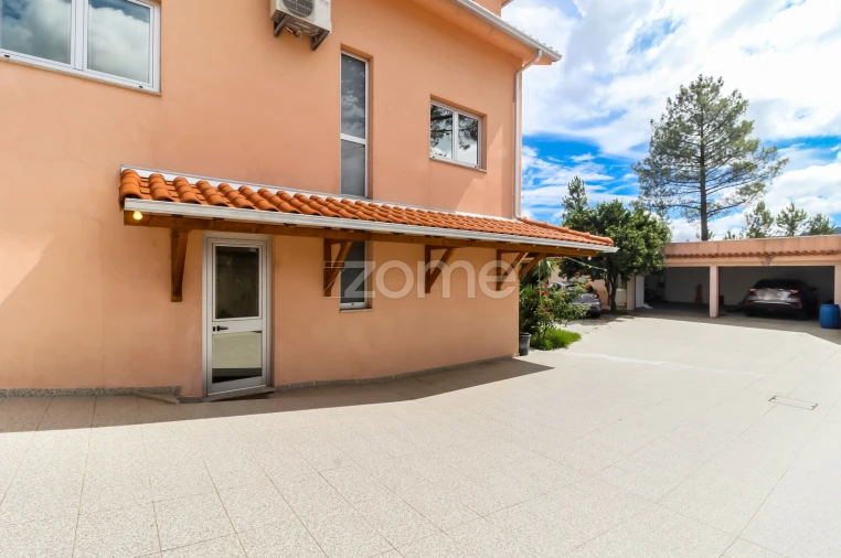 Moradia T6 para Venda em Campo e Sobrado Foto 38