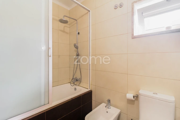 Moradia T6 para Venda em Campo e Sobrado Foto 29