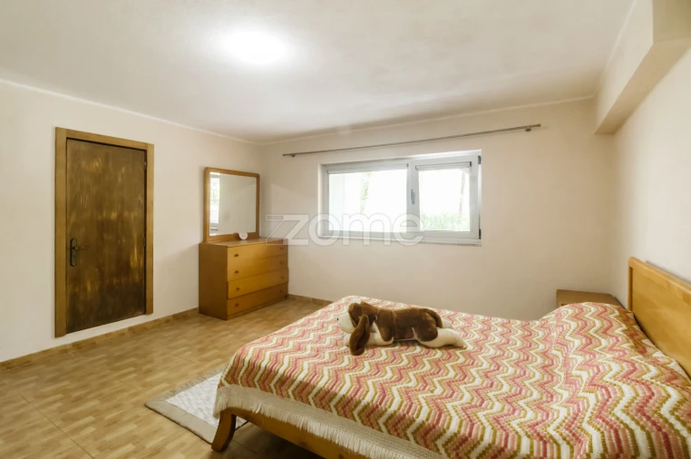 Moradia T6 para Venda em Campo e Sobrado Foto 51