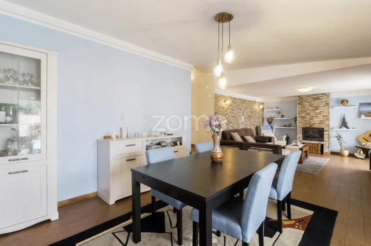 Moradia T6 para Venda em Campo e Sobrado Foto 5