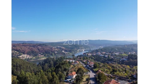 Terreno para Venda em Sandim, Olival, Lever e Crestuma