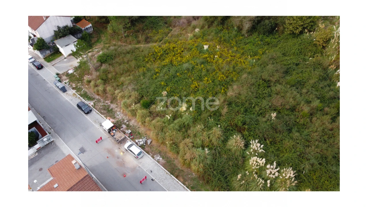 Terreno para Venda em Vilar de Andorinho Foto 5