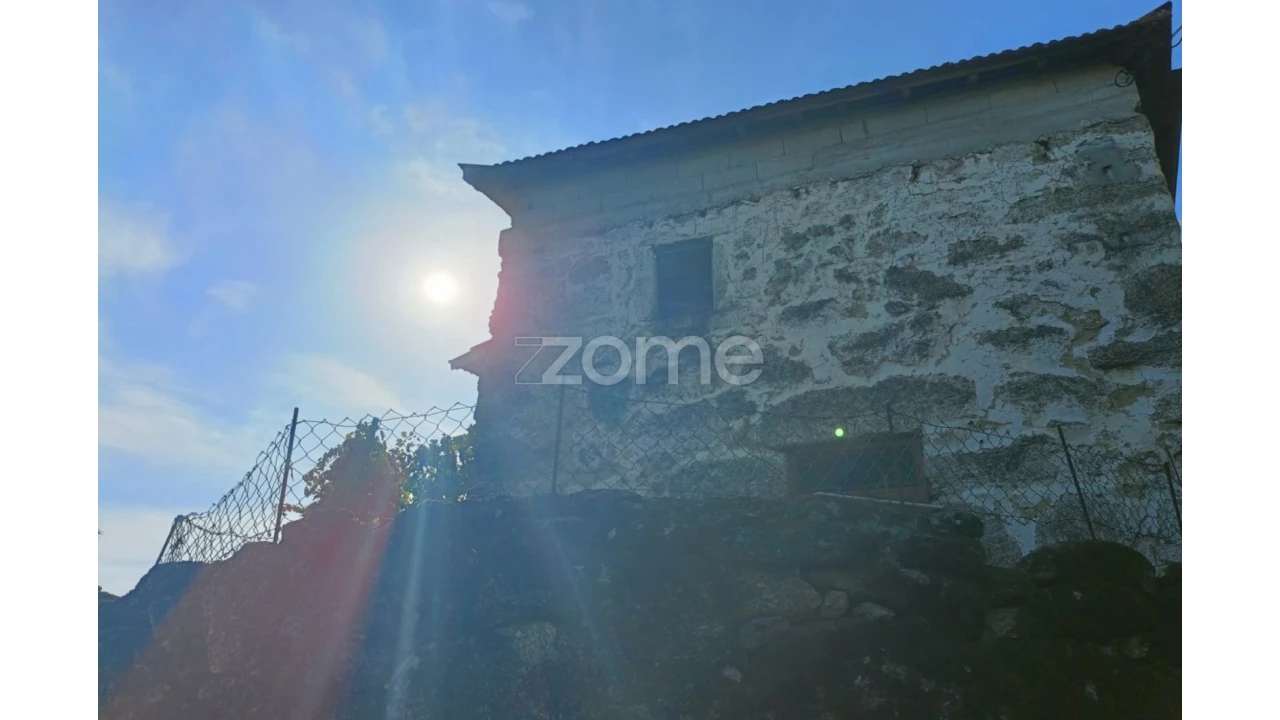 Moradia T1 para Venda em Rossas Foto 8