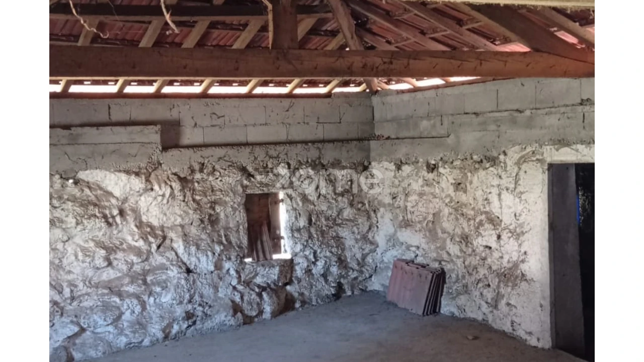 Moradia T1 para Venda em Rossas Foto 18