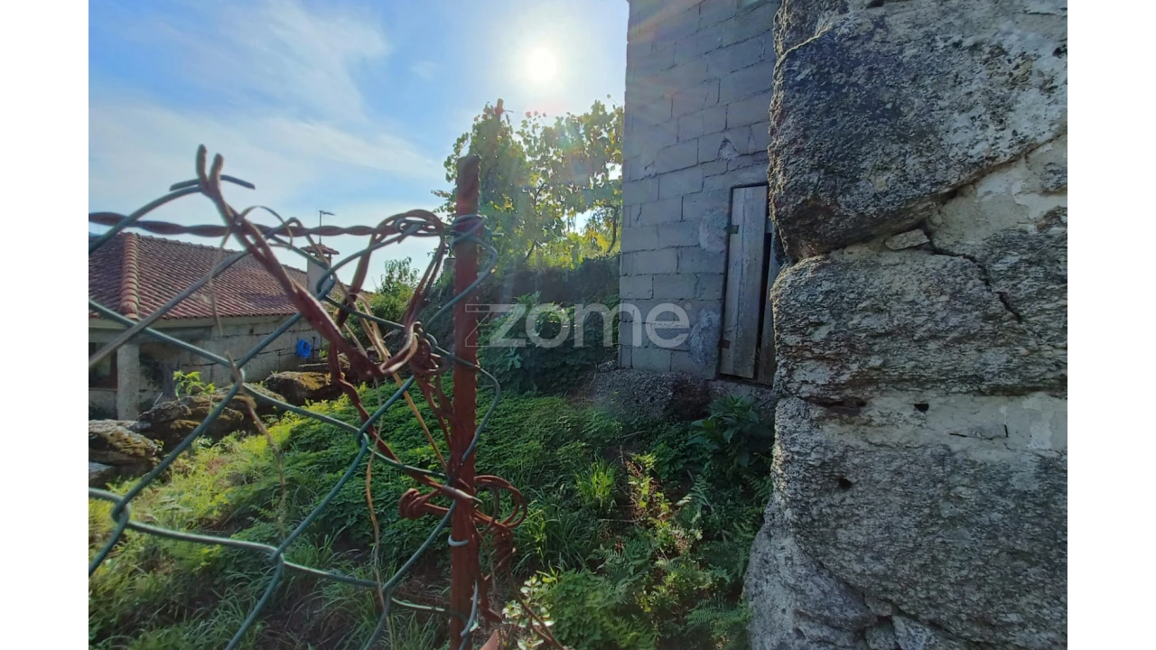 Moradia T1 para Venda em Rossas Foto 11