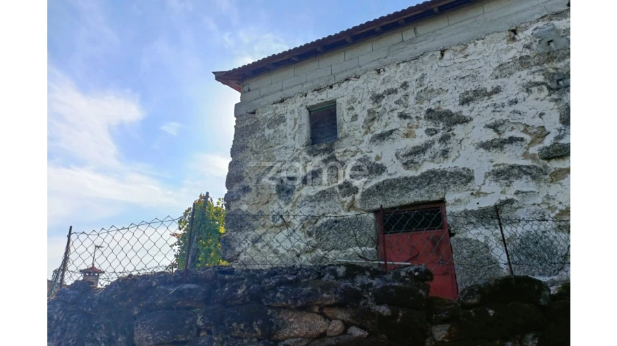 Moradia T1 para Venda em Rossas