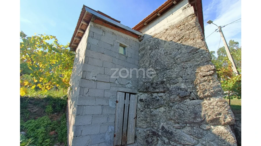 Moradia T1 para Venda em Rossas Foto 12