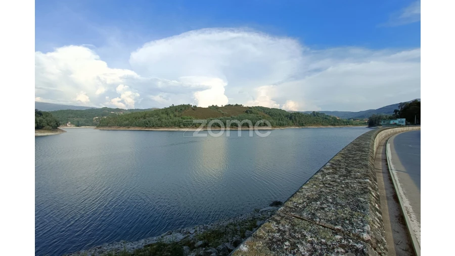 Moradia T1 para Venda em Rossas Foto 21