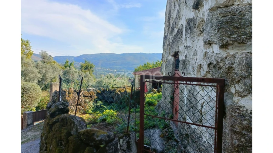 Moradia T1 para Venda em Rossas Foto 10