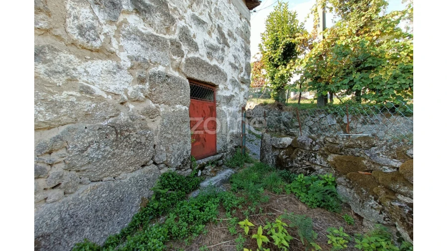 Moradia T1 para Venda em Rossas Foto 17