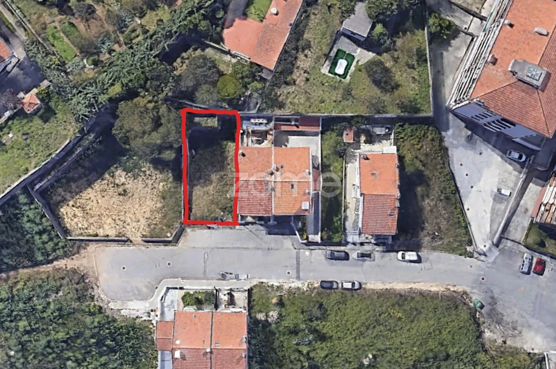 Terreno para Venda em Vilar de Andorinho Foto 1
