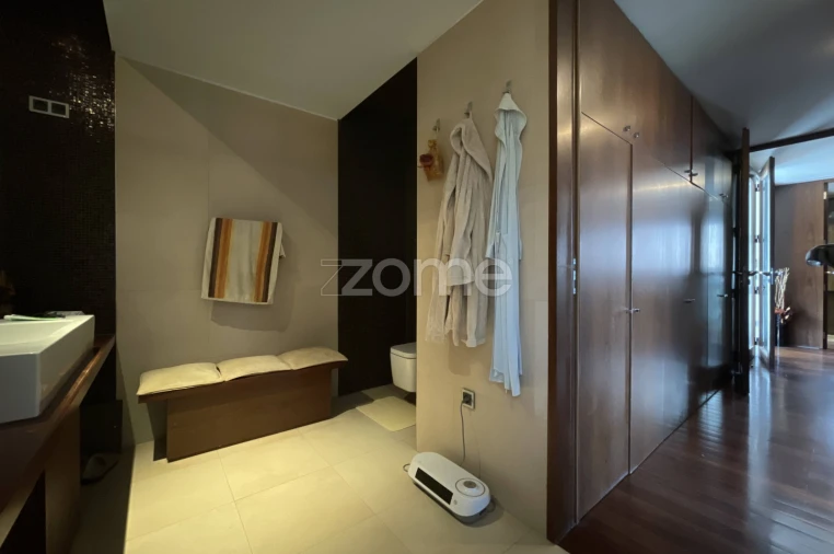 Moradia T5 para Venda em Escapães Foto 26