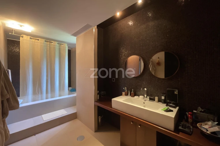 Moradia T5 para Venda em Escapães Foto 27