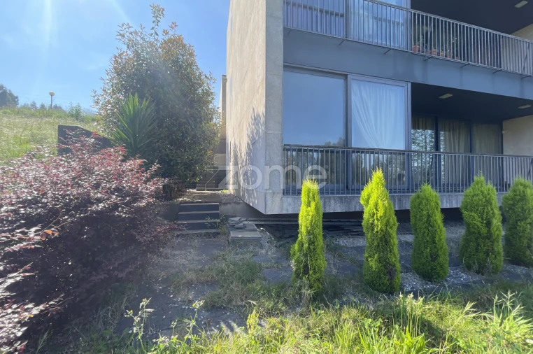 Moradia T5 para Venda em Escapães Foto 34