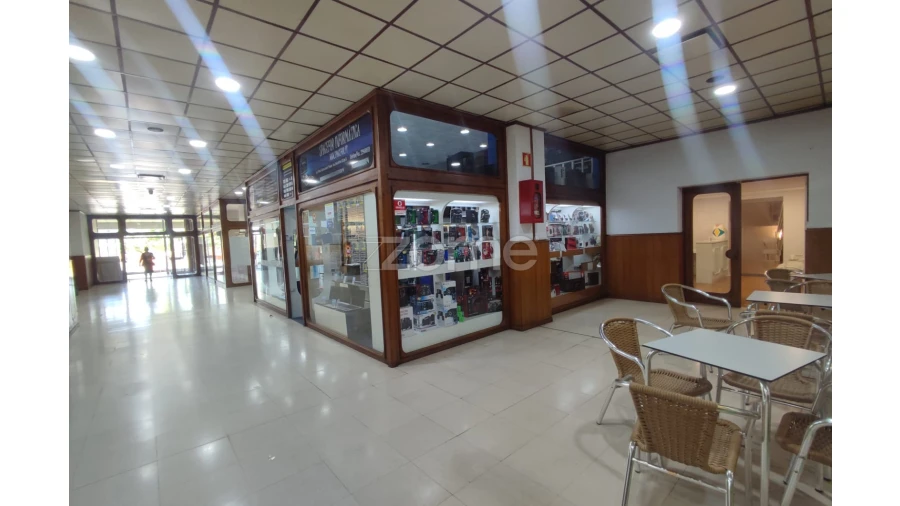 Negócio para Venda em Cidade da Maia Foto 3