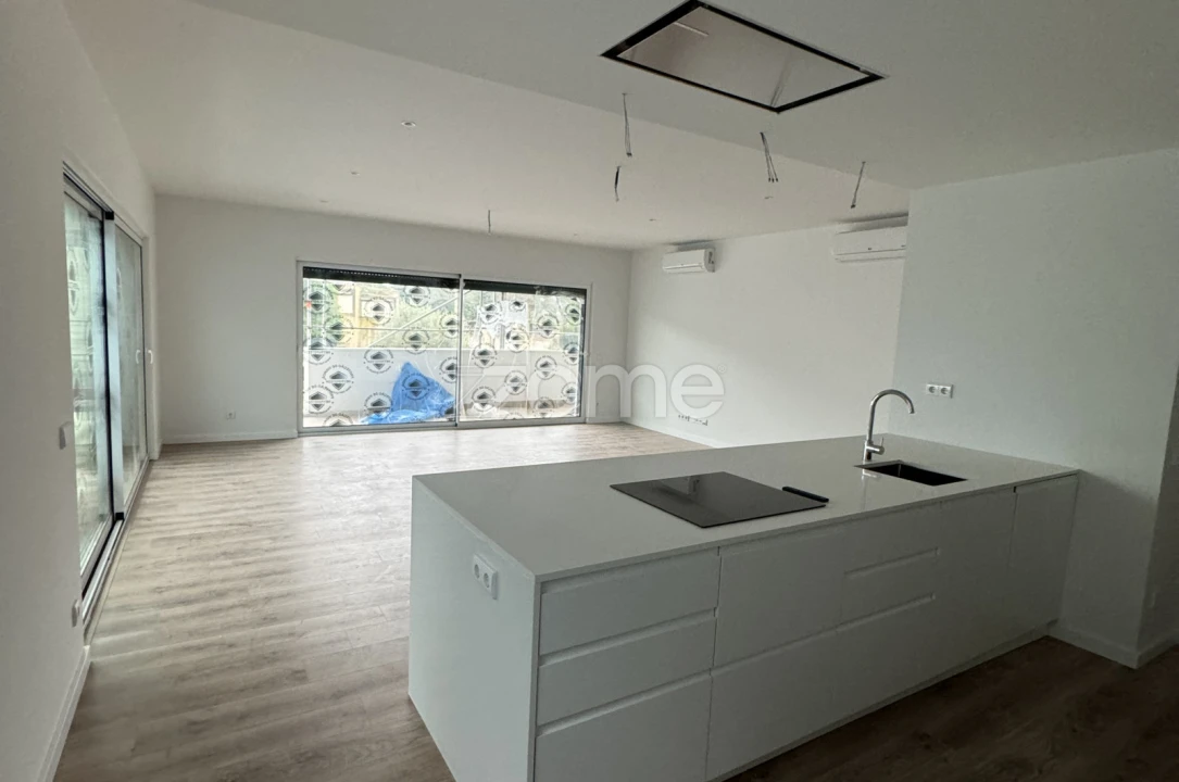 Apartamento T3 para Venda em Ramalde Foto 32