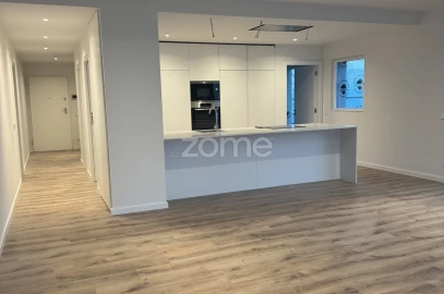 Apartamento T2 para Venda em Ramalde