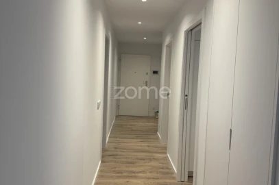 Apartamento T2 para Venda em Ramalde