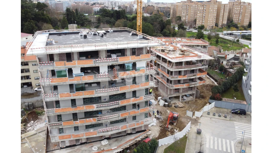 Apartamento T2 para Venda em Ramalde Foto 14