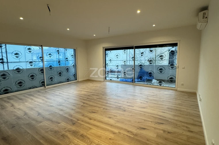 Apartamento T2 para Venda em Ramalde Foto 34