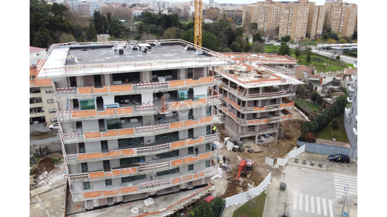 Apartamento T2 para Venda em Ramalde Foto 14