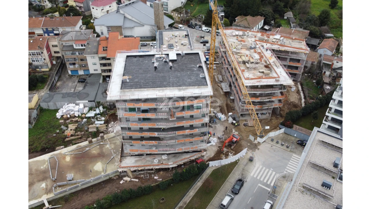 Apartamento T2 para Venda em Ramalde Foto 17