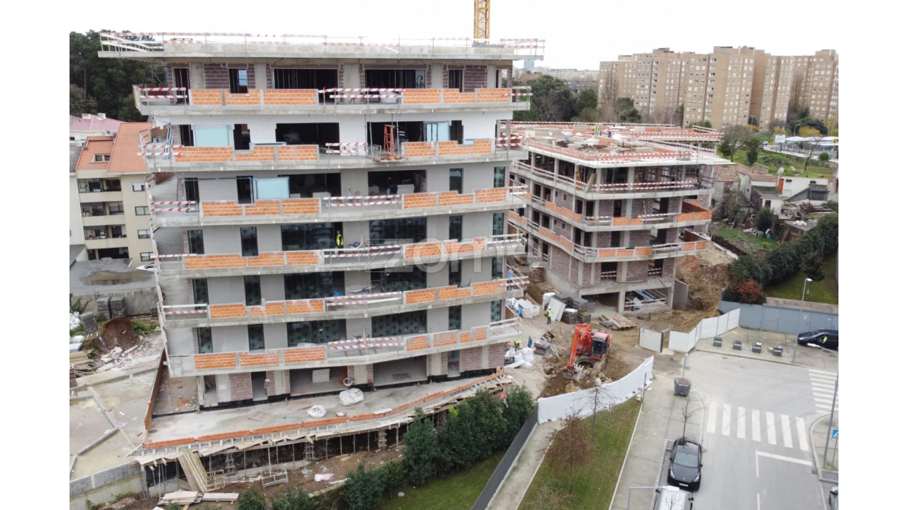 Apartamento T2 para Venda em Ramalde Foto 18