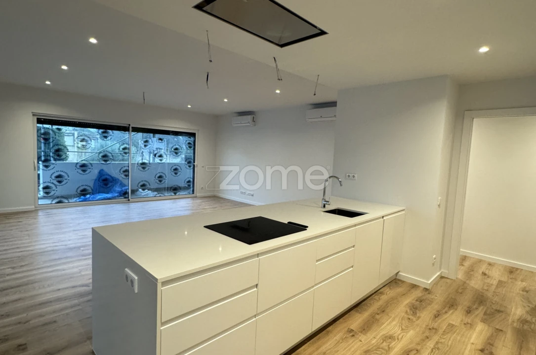 Apartamento T2 para Venda em Ramalde Foto 38