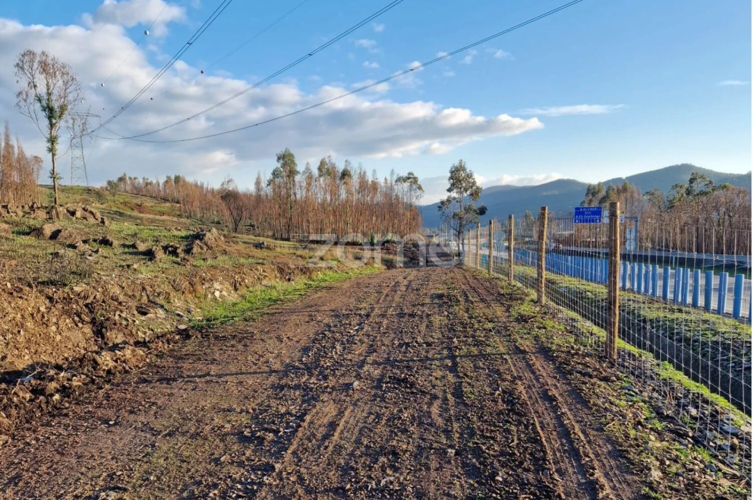 Terreno para Venda em Recarei Foto 3