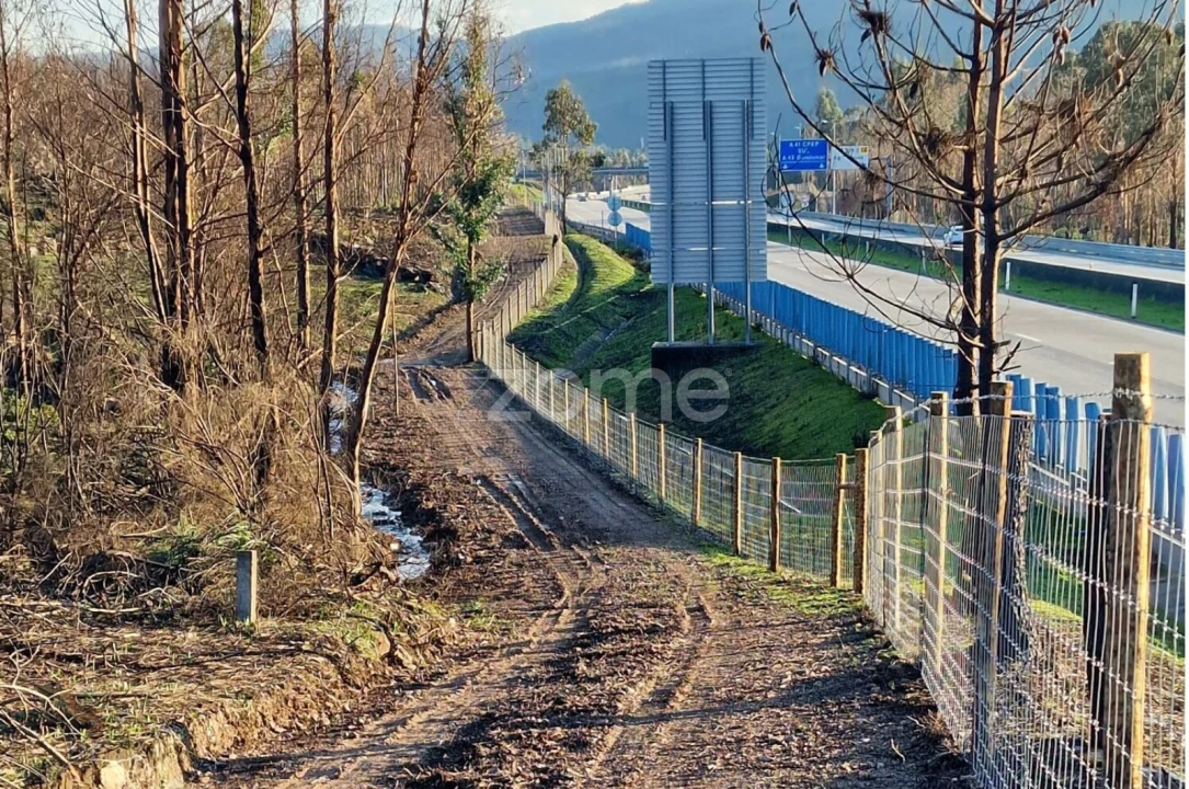 Terreno para Venda em Recarei Foto 56