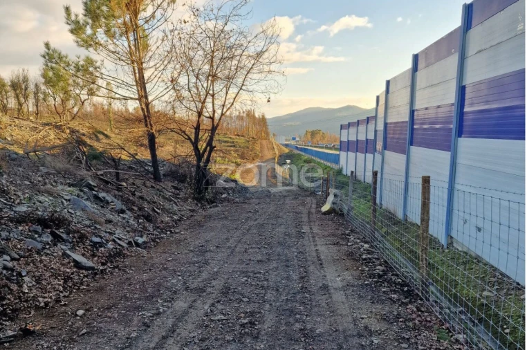 Terreno para Venda em Recarei Foto 2