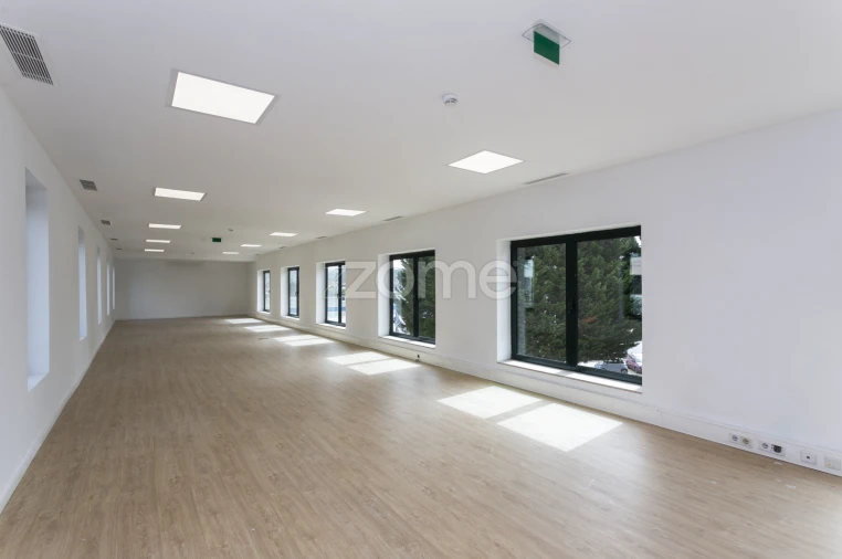 Escritório para Arrendamento em Cidade da Maia Foto 11