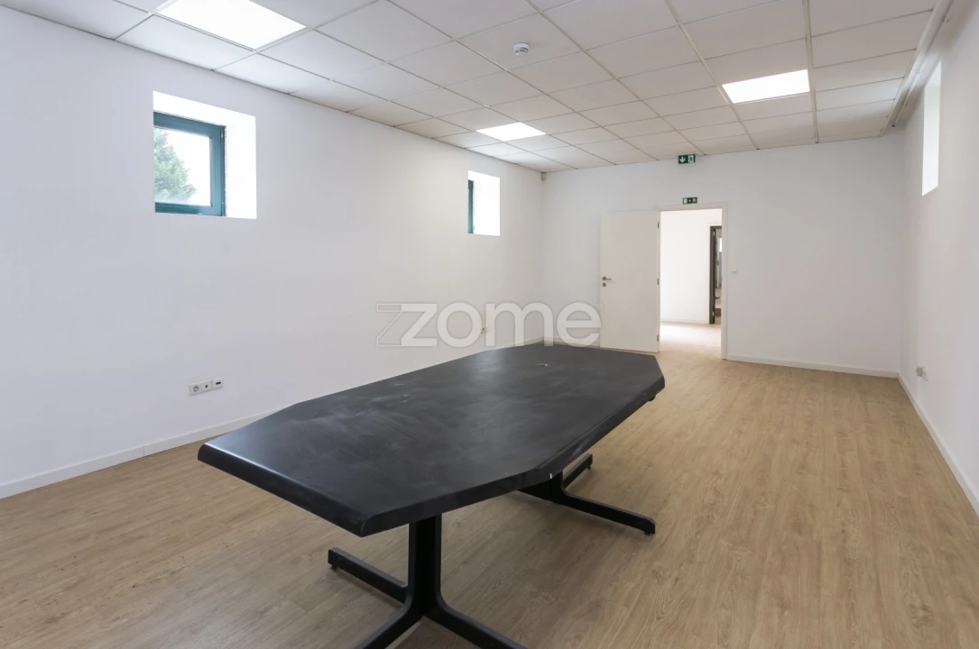 Escritório para Arrendamento em Cidade da Maia Foto 18