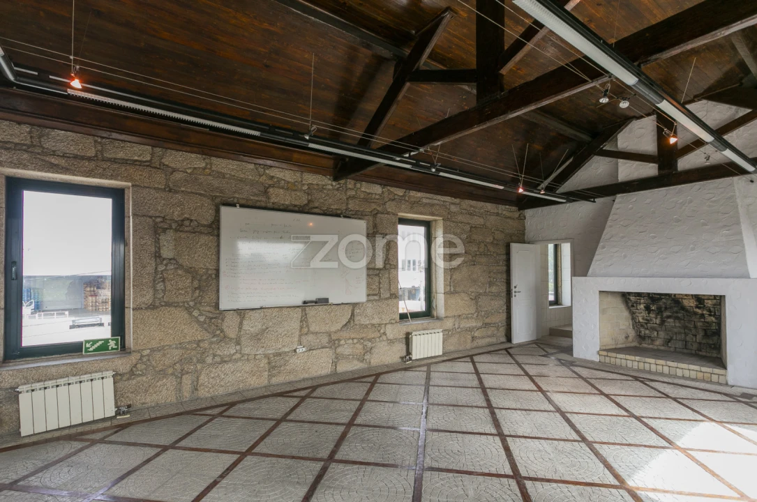 Escritório para Arrendamento em Cidade da Maia Foto 37