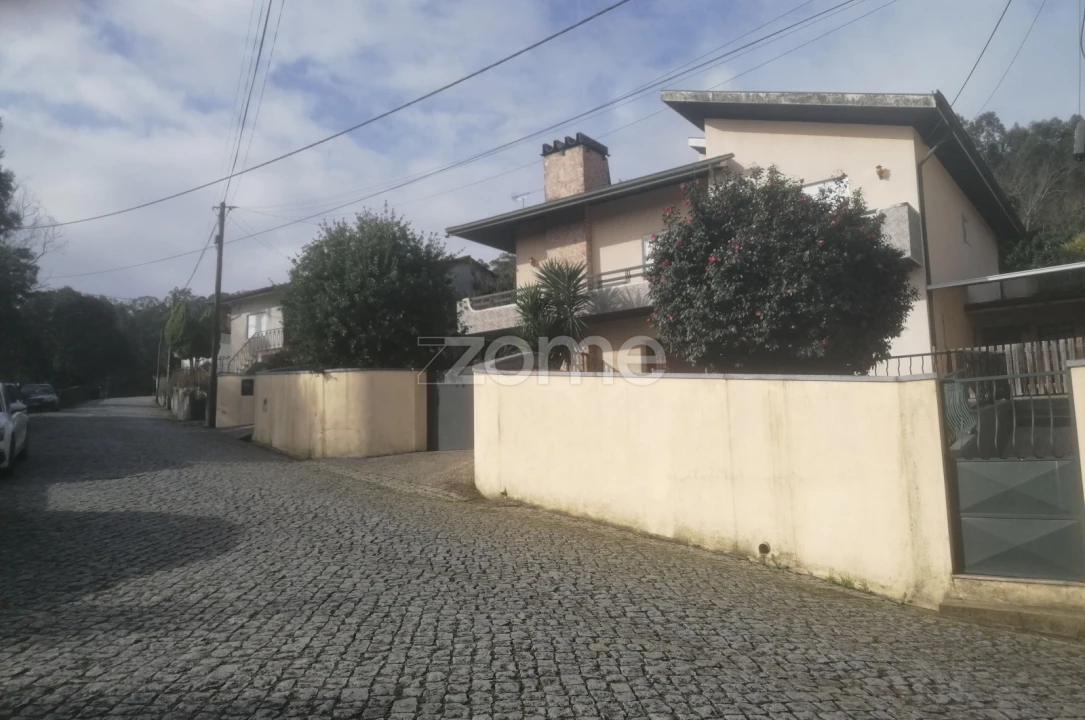 Terreno para Venda em Alvarelhos e Guidões Foto 9