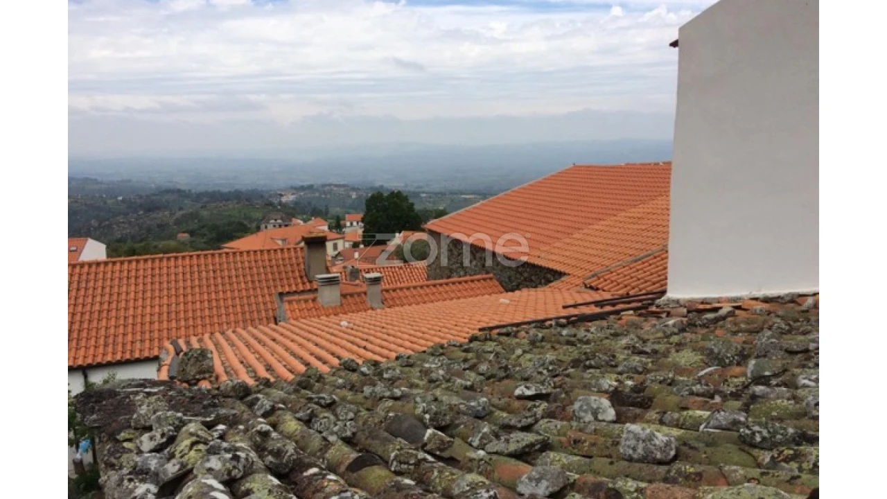 Moradia T1 para Venda em Linhares Foto 6