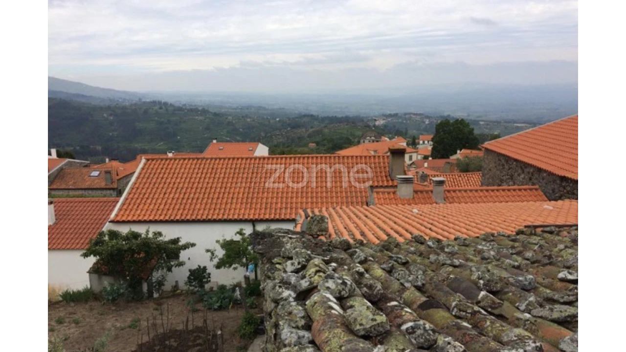 Moradia T1 para Venda em Linhares Foto 17